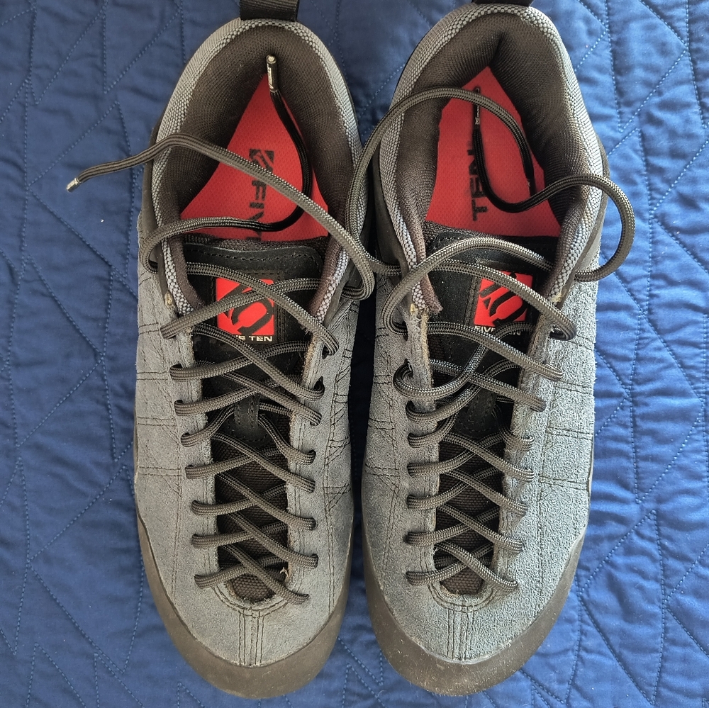 Five Ten Guide Tennies Grey/Navy shoes size 9.5
